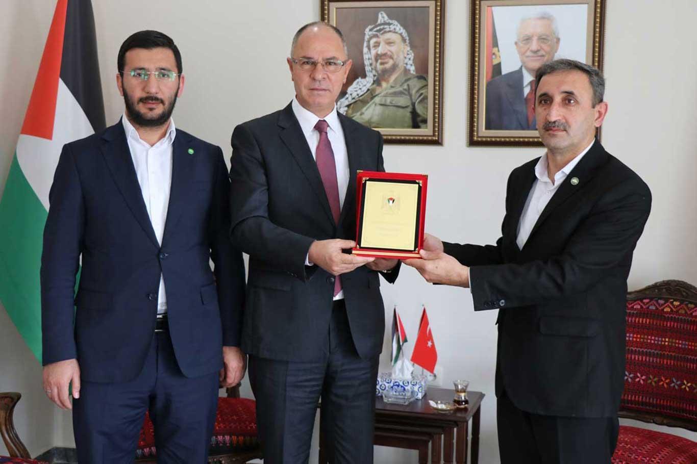 هداپار سفارت فلسطین را زیارت کرد